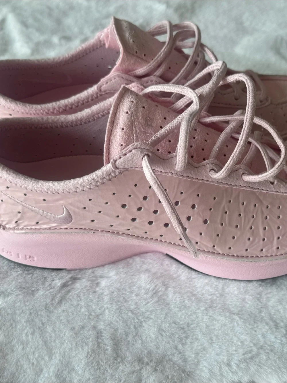 Nike Women's Light Pink Suede Lace-Up Sneakers never worn